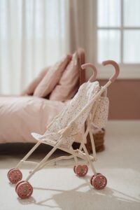 Kovinski voziček za Punčko Soft Flowers - slika 6